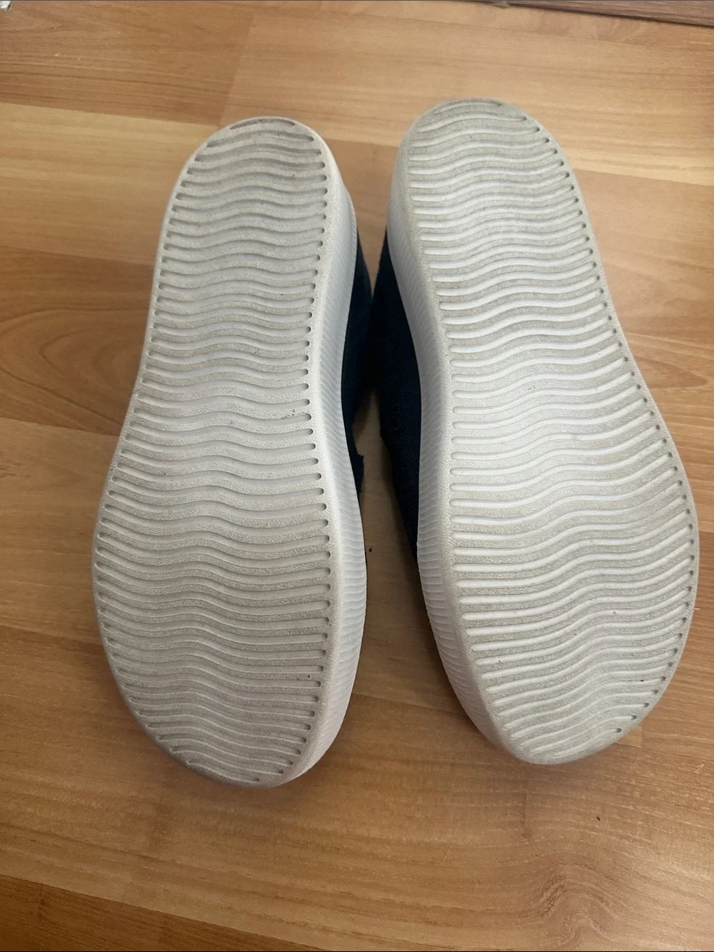 Allbirds women 7.5 charcoal platform Slip-On Sneakers with White Outsole